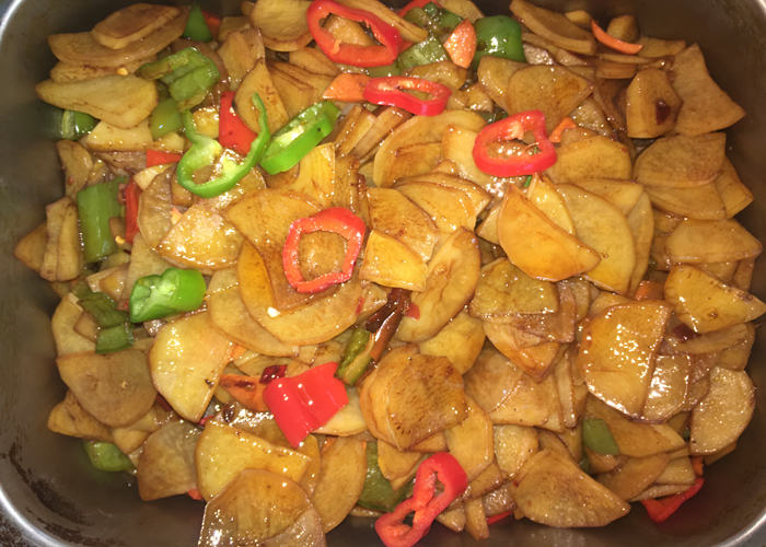 精益求精的餐飲公司會從用料菜品搭配流程優化等多方面減少浪費進一步降低企業的運營成本